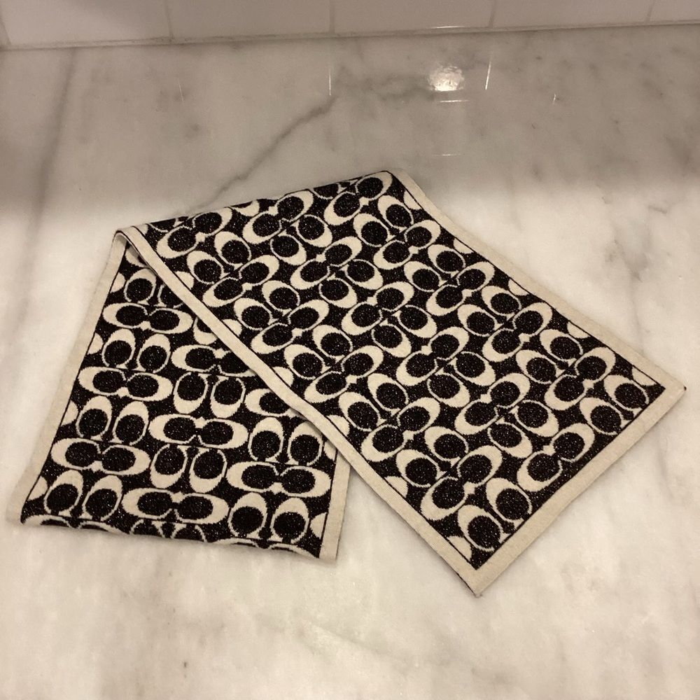 Coach Signature Lurex Merino Wool Scarf Muffler (COACH F82844)